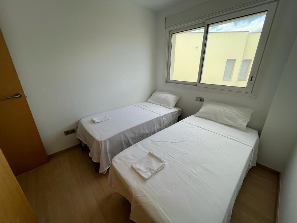 Atico En Port Gran Roses Apartamento Exterior foto